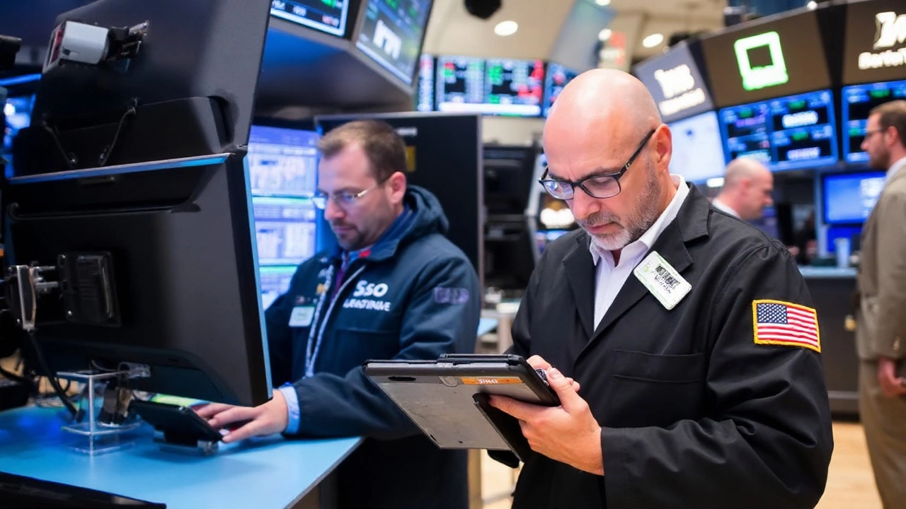 S&P 500 Hits 28th Record Close as Rate‑Cut Outlook Clouds Wall Street